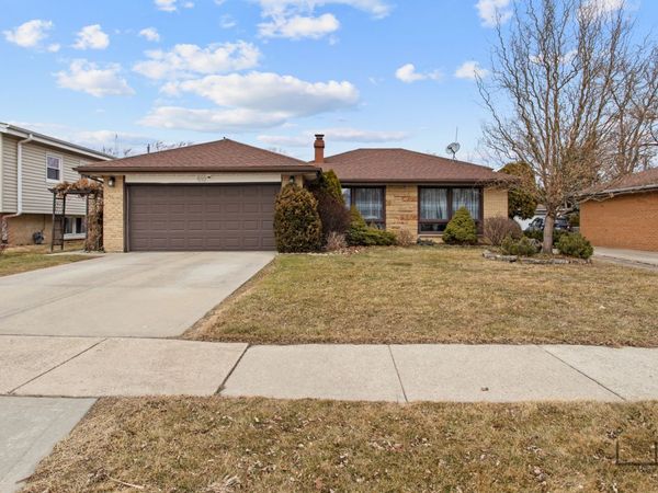 510 Florian Drive , Des Plaines, IL 60016