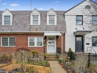 304 E NELSON AVENUE , ALEXANDRIA, VA 22301