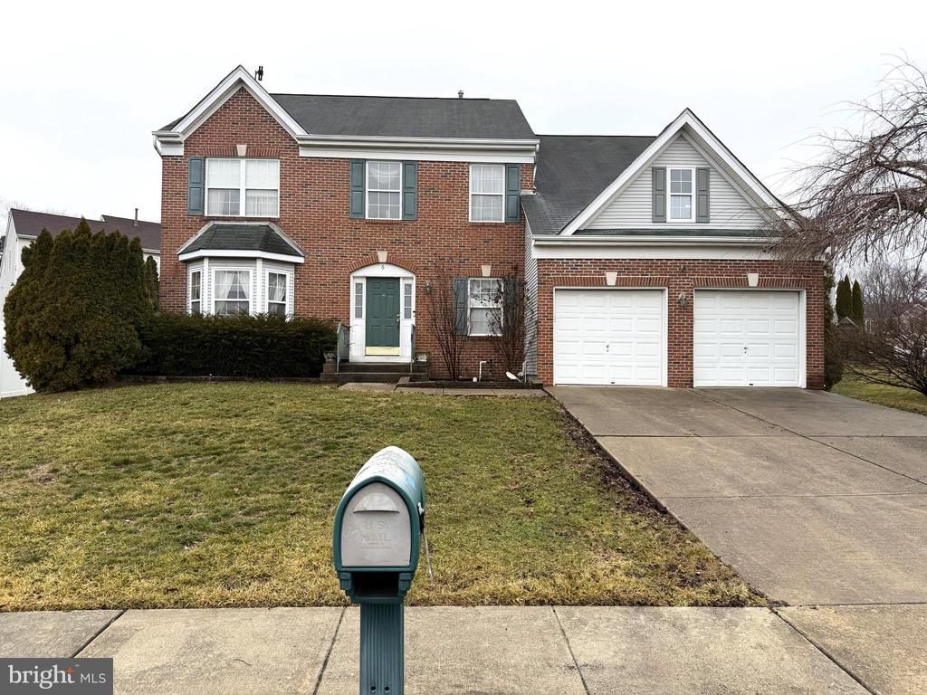 6 Skyhook Circle, Woodbury, NJ 08096 Main Photo