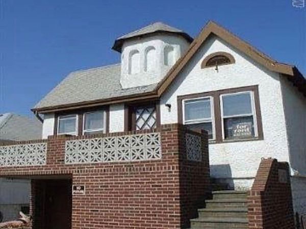27 Illinois Avenue , Atlantic Beach, NY 11561