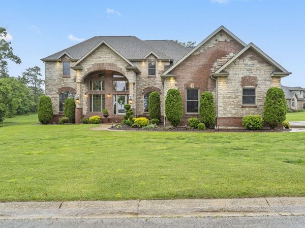 2421 Candlebark Lane, Lebanon, MO 65536