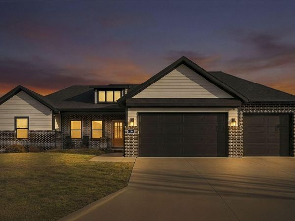 4196 Madrid Avenue, Ozark, MO 65721