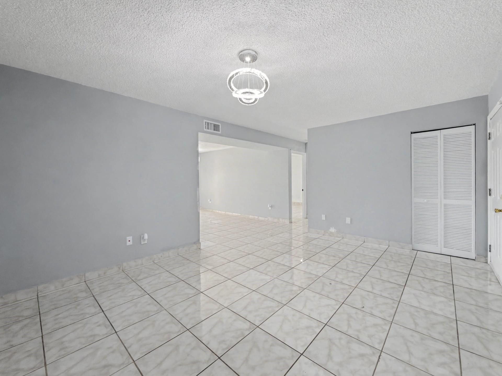 8401 SW 107th Avenue, Unit 311E, Miami, FL 33173 Photo