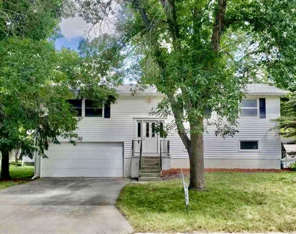 422 5th Street, Dike, IA 50624 Main Photo