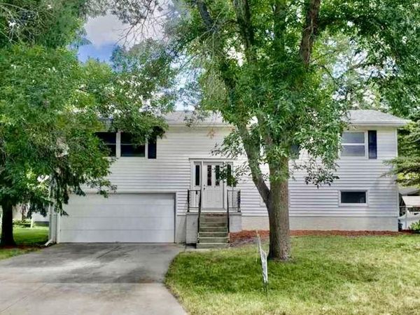 422 5th Street, Dike, IA 50624