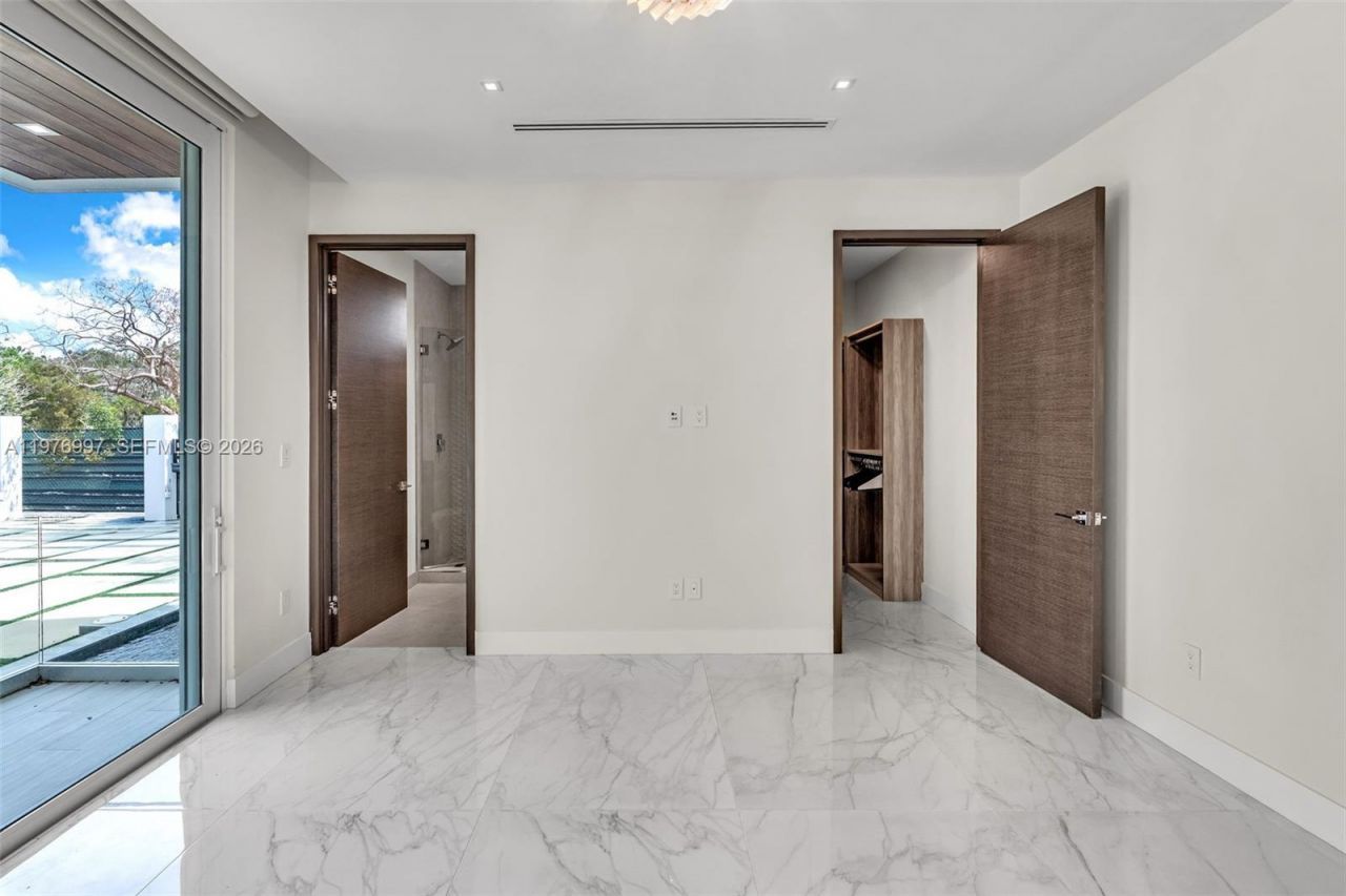 6300 SW 126th St , Pinecrest, FL 33156 Photo