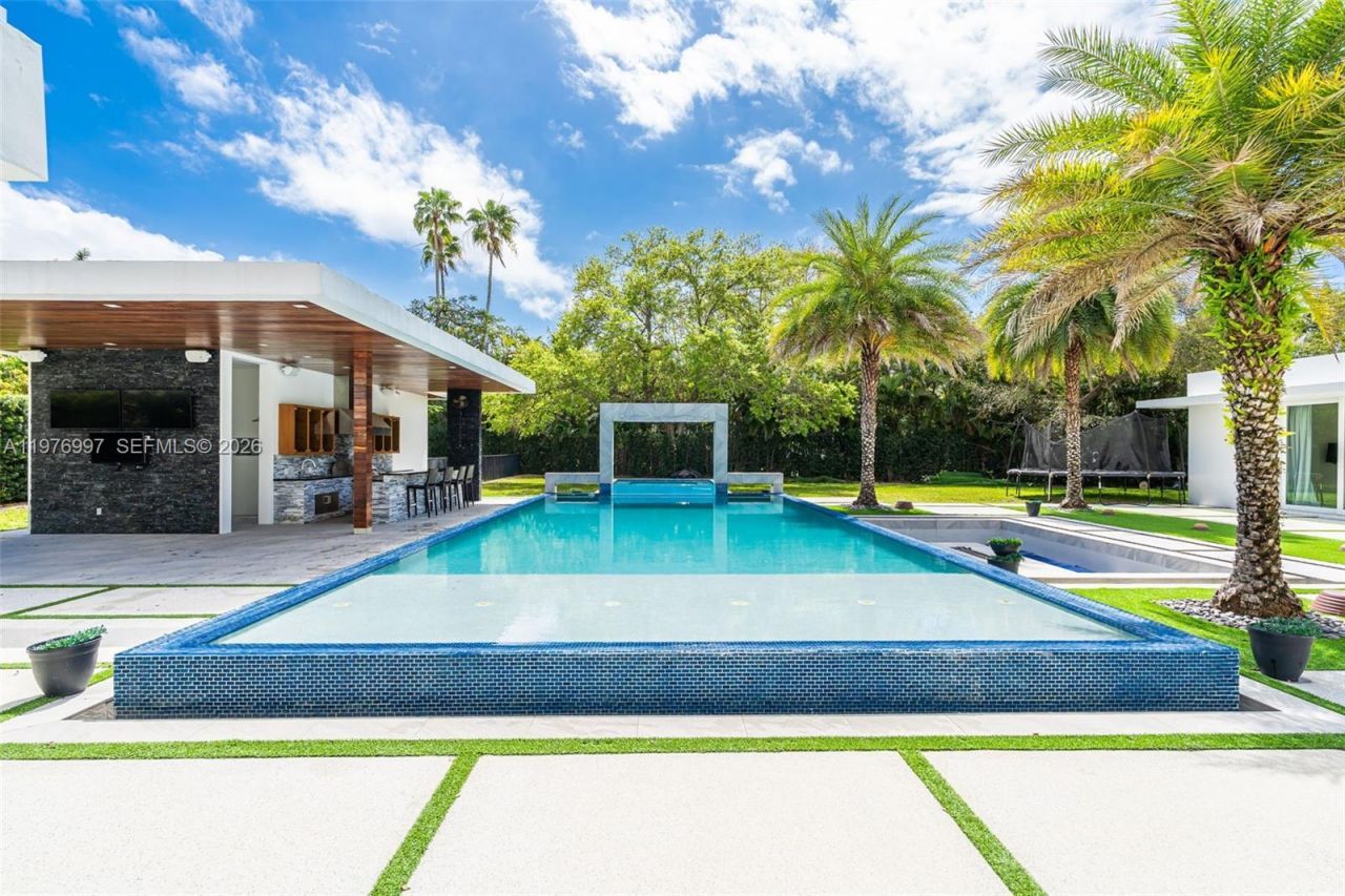 6300 SW 126th St , Pinecrest, FL 33156 Photo