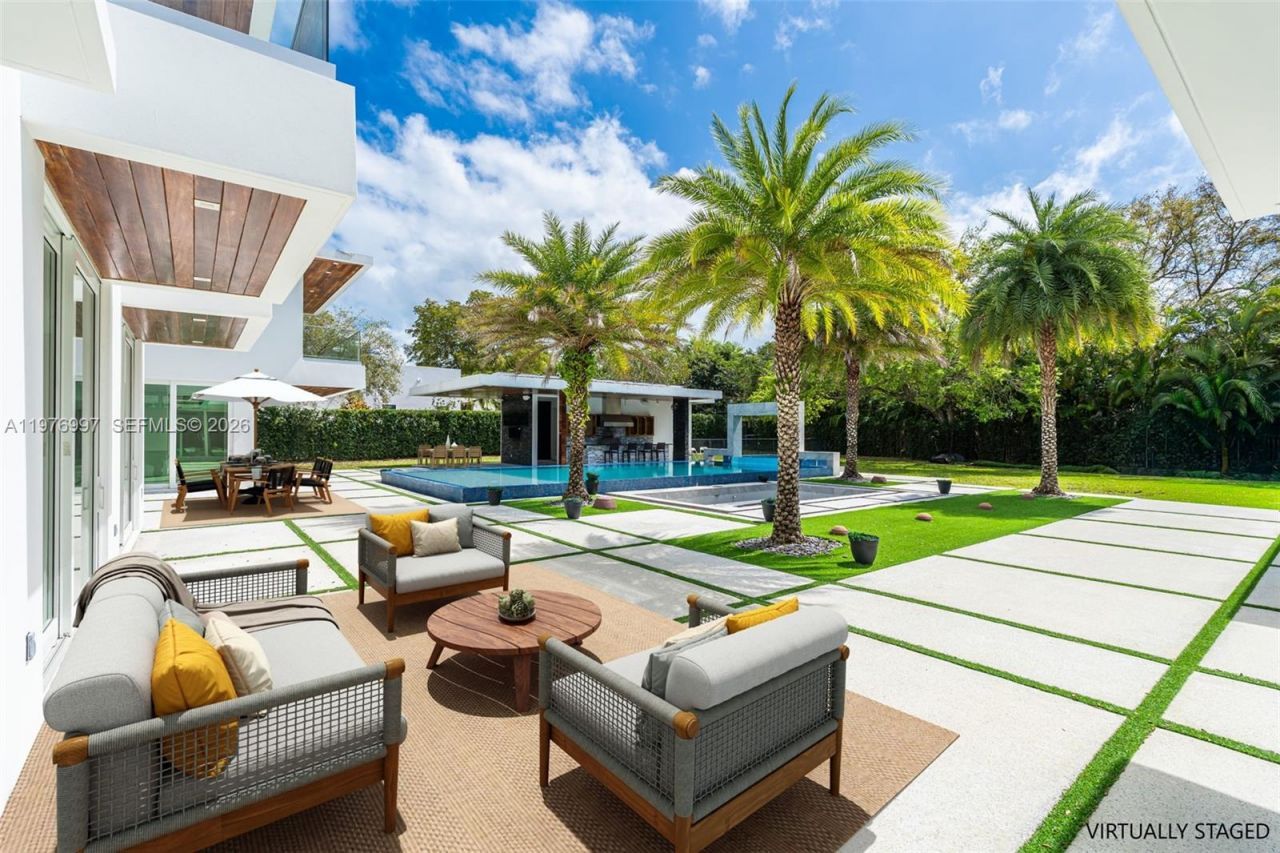 6300 SW 126th St , Pinecrest, FL 33156 Photo