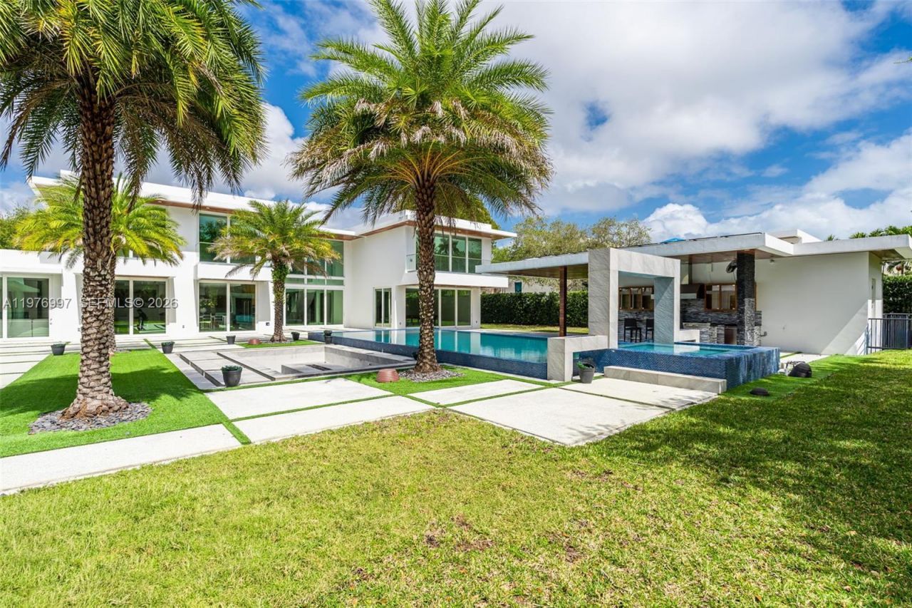 6300 SW 126th St , Pinecrest, FL 33156 Photo