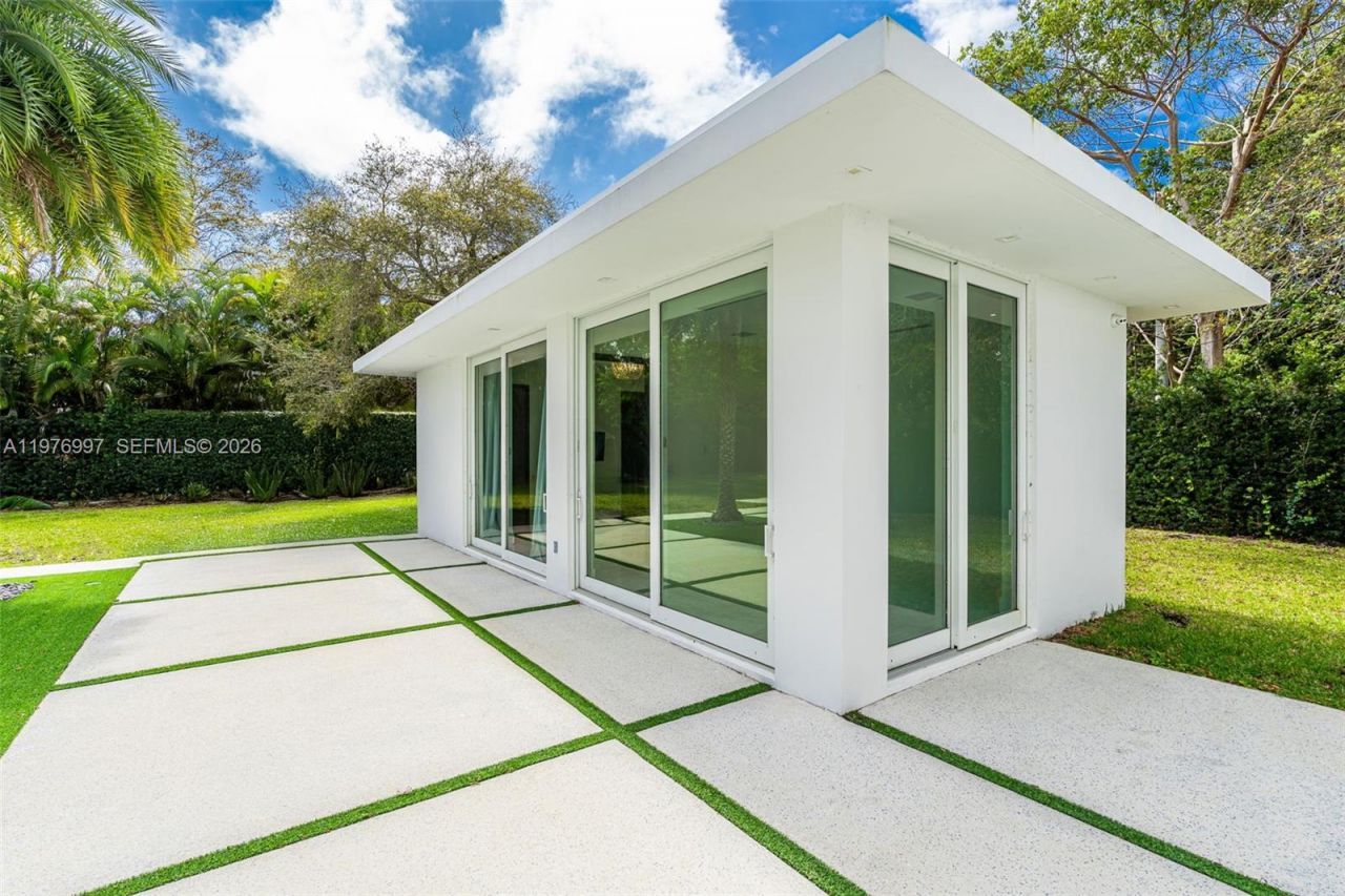 6300 SW 126th St , Pinecrest, FL 33156 Photo