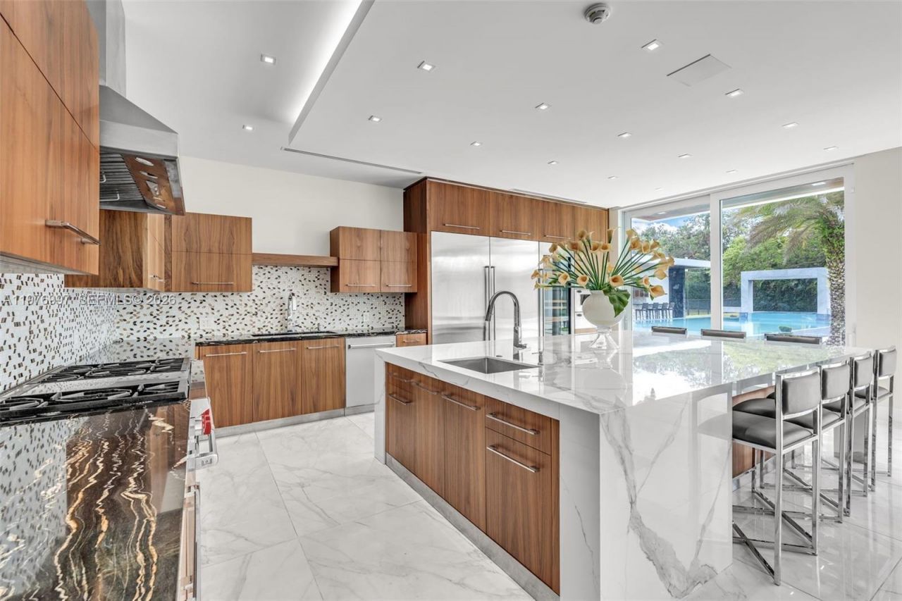 6300 SW 126th St , Pinecrest, FL 33156 Photo