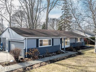 2619 Penna Drive, West Bloomfield Twp, MI 48324
