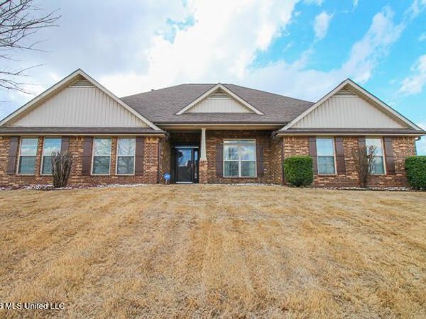 7637 Wisteria Drive, Olive Branch, MS 38654