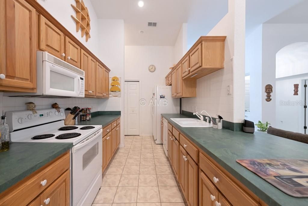 9570 SW 215th Court Road , Dunnellon, FL 34431 Photo