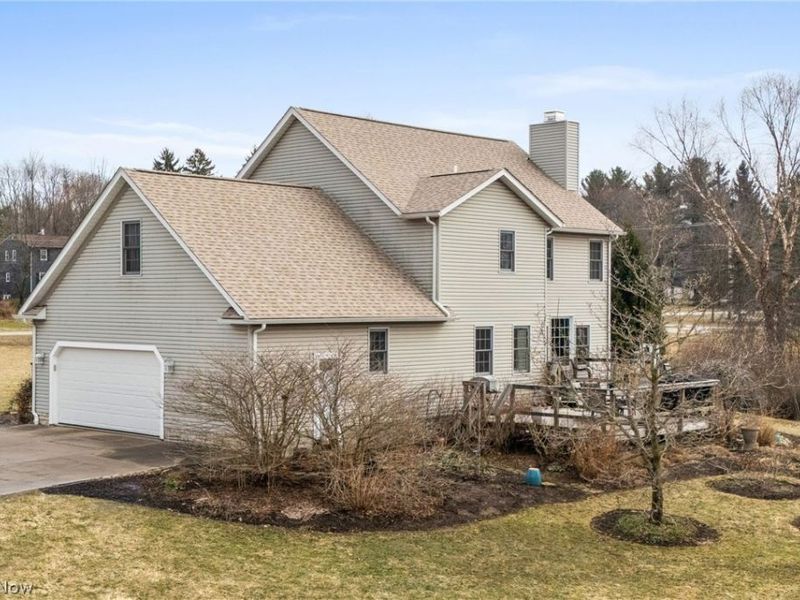 10960 Auburn Road, Chardon, OH 44024 Photo 3