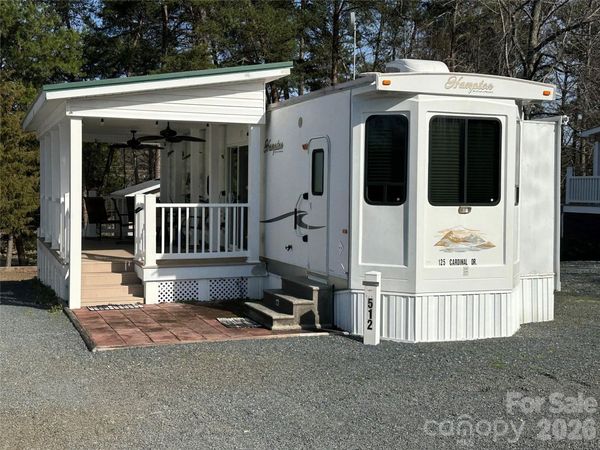 125 Cardinal Avenue , New London, NC 28127