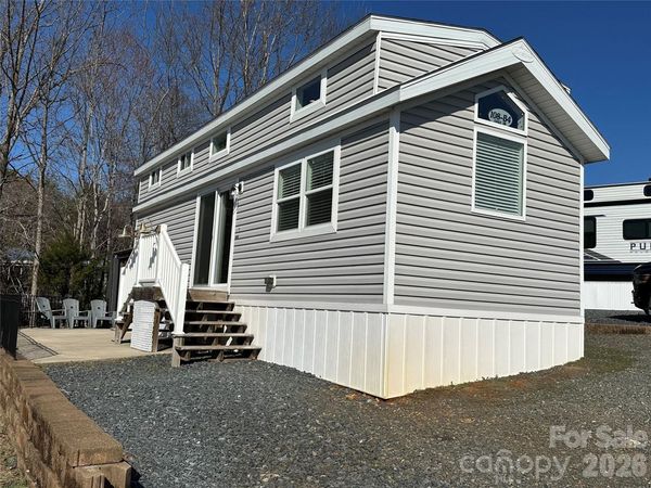 108 Eagle Drive , New London, NC 28127