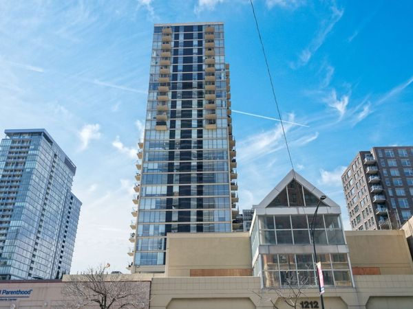1212 N LASALLE Drive, Unit 1206, Chicago, IL 60610