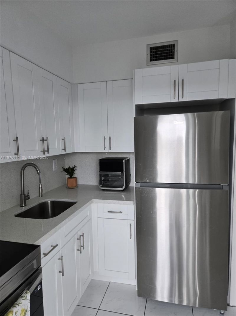 6560 Winfield Blvd , Unit 205, Margate, FL 33063 Photo