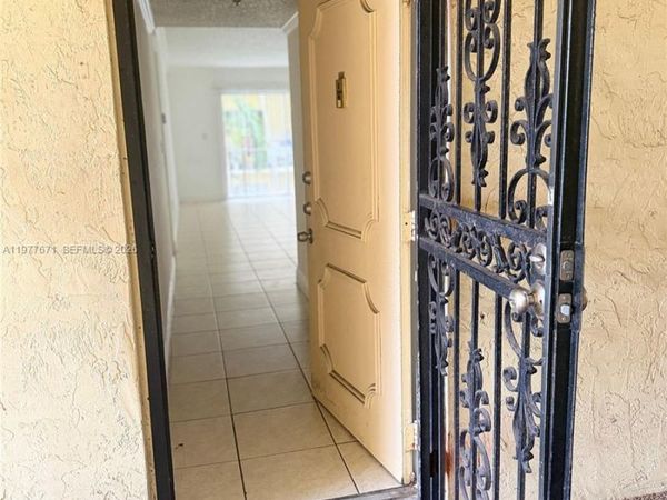 11925 NE 2nd Ave, Unit B207, North Miami, FL 33161