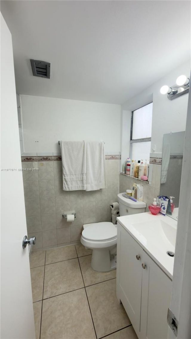 11925 NE 2nd Ave , Unit B207, North Miami, FL 33161 Photo