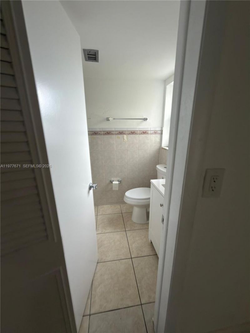 11925 NE 2nd Ave, Unit B207, North Miami, FL 33161 Photo