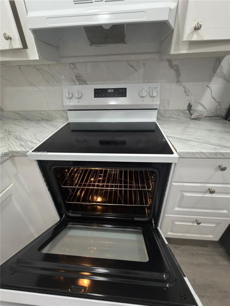 11925 NE 2nd Ave, Unit B207, North Miami, FL 33161 Photo