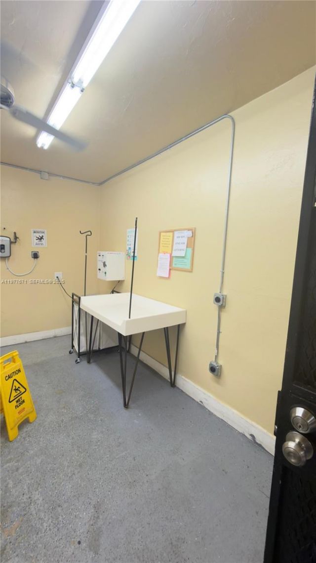 11925 NE 2nd Ave , Unit B207, North Miami, FL 33161 Photo