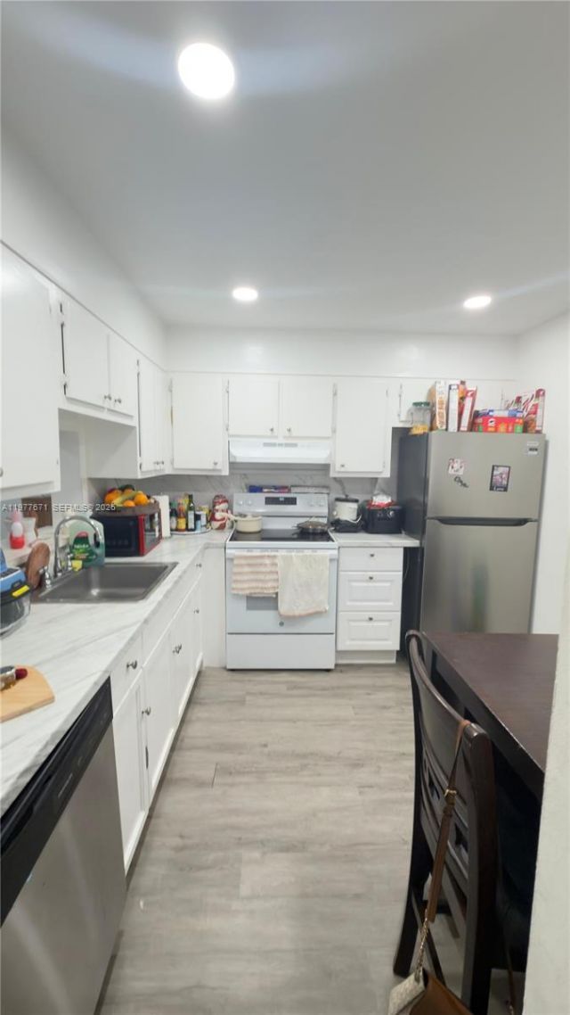 11925 NE 2nd Ave , Unit B207, North Miami, FL 33161 Photo