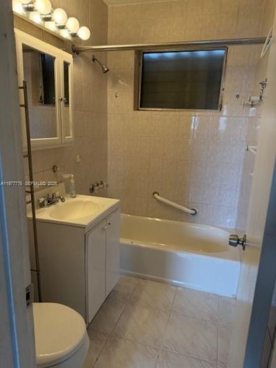 10945 SW 41st St, Miami, FL 33165 Photo