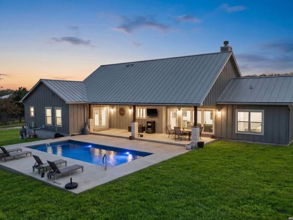 789 Privilege Estates, Pipe Creek, TX 78063