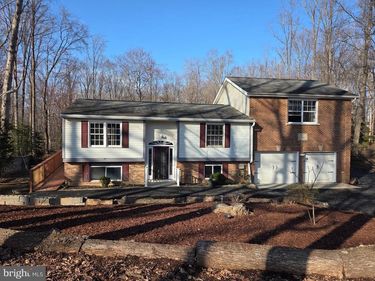 8004 GRACIE DRIVE, MANASSAS, VA 20112