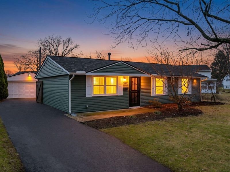 362 Banbury Drive, Columbus, OH 43230 Photo 1