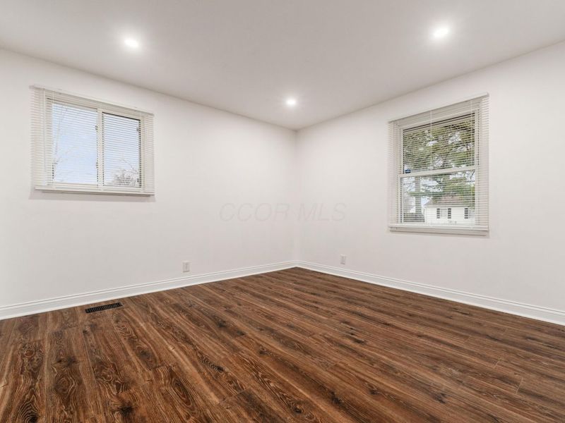 362 Banbury Drive, Columbus, OH 43230 Photo 16