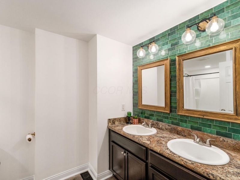 362 Banbury Drive, Columbus, OH 43230 Photo 23