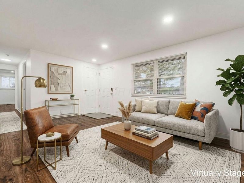 362 Banbury Drive, Columbus, OH 43230 Photo 4