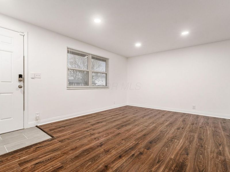 362 Banbury Drive, Columbus, OH 43230 Photo 5