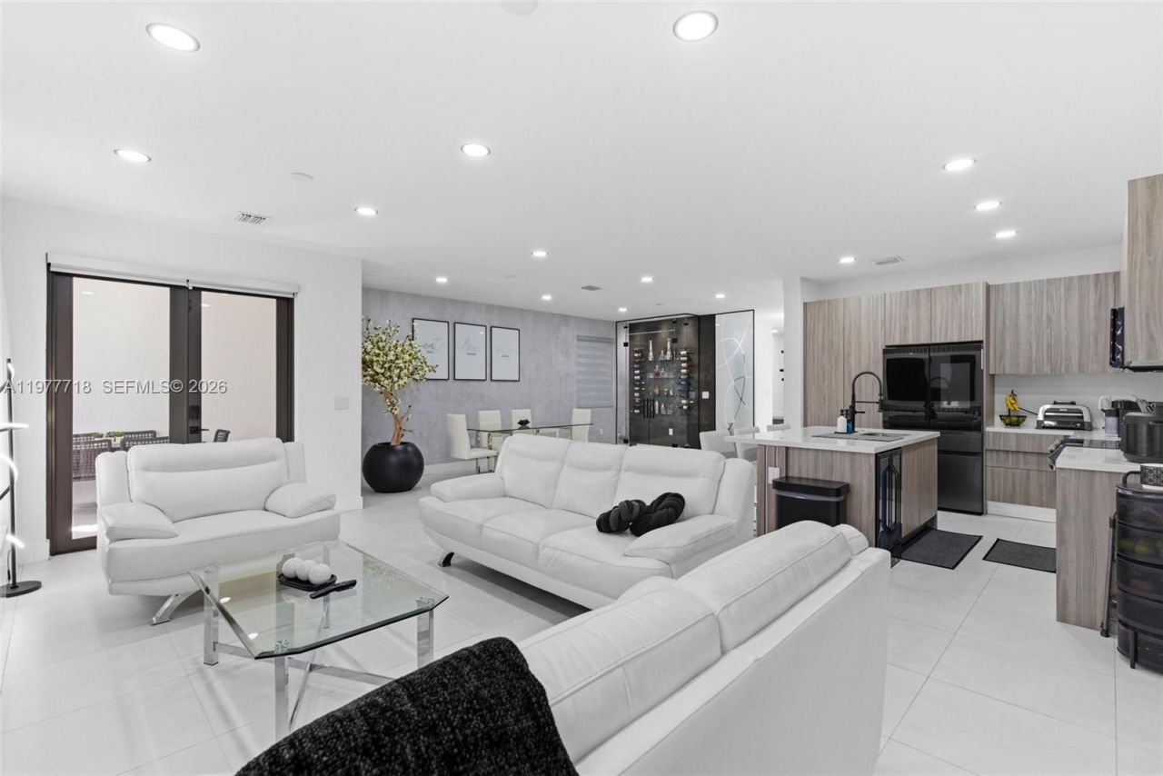 13615 SW 157th Ct , Miami, FL 33196 Photo