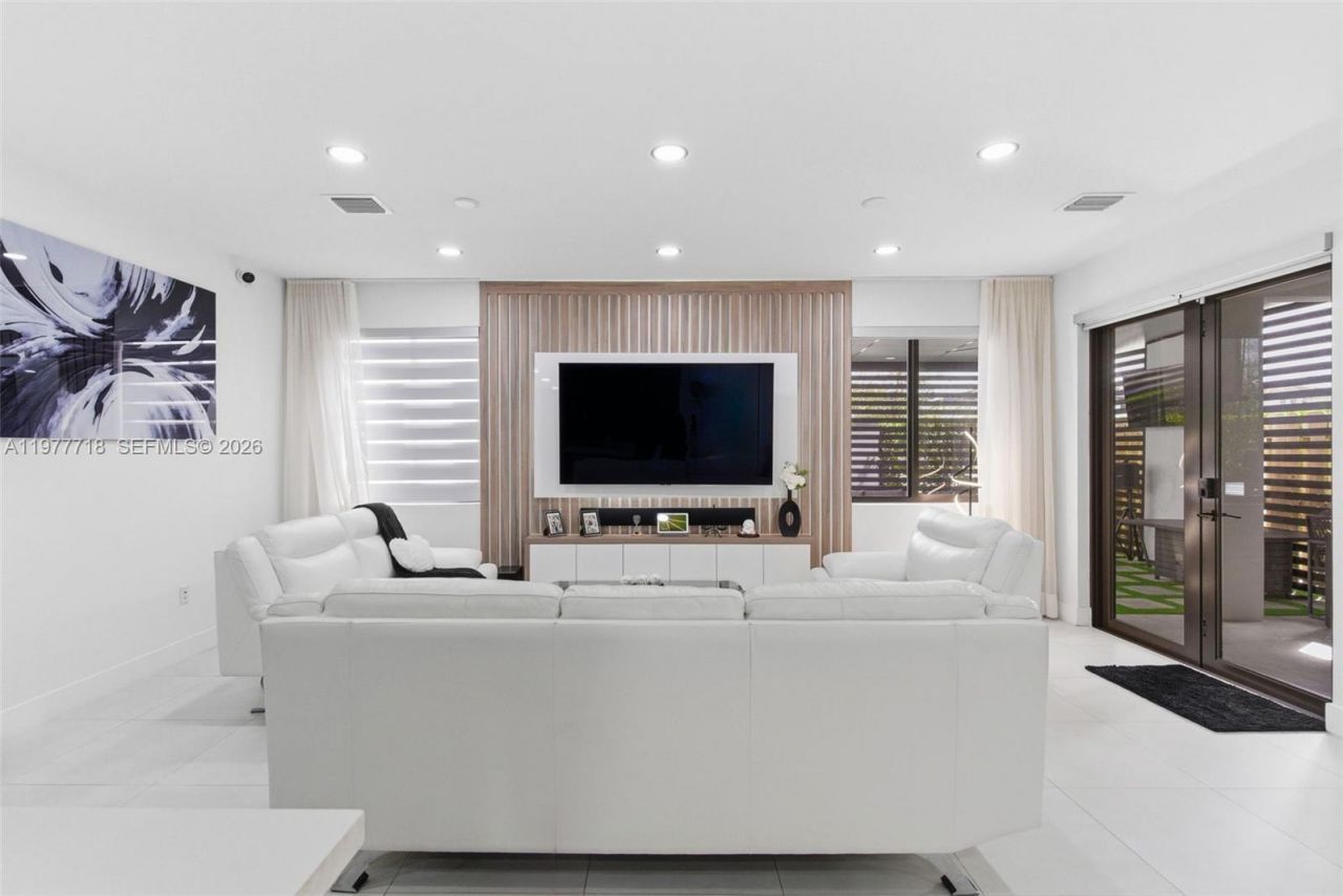 13615 SW 157th Ct , Miami, FL 33196 Photo