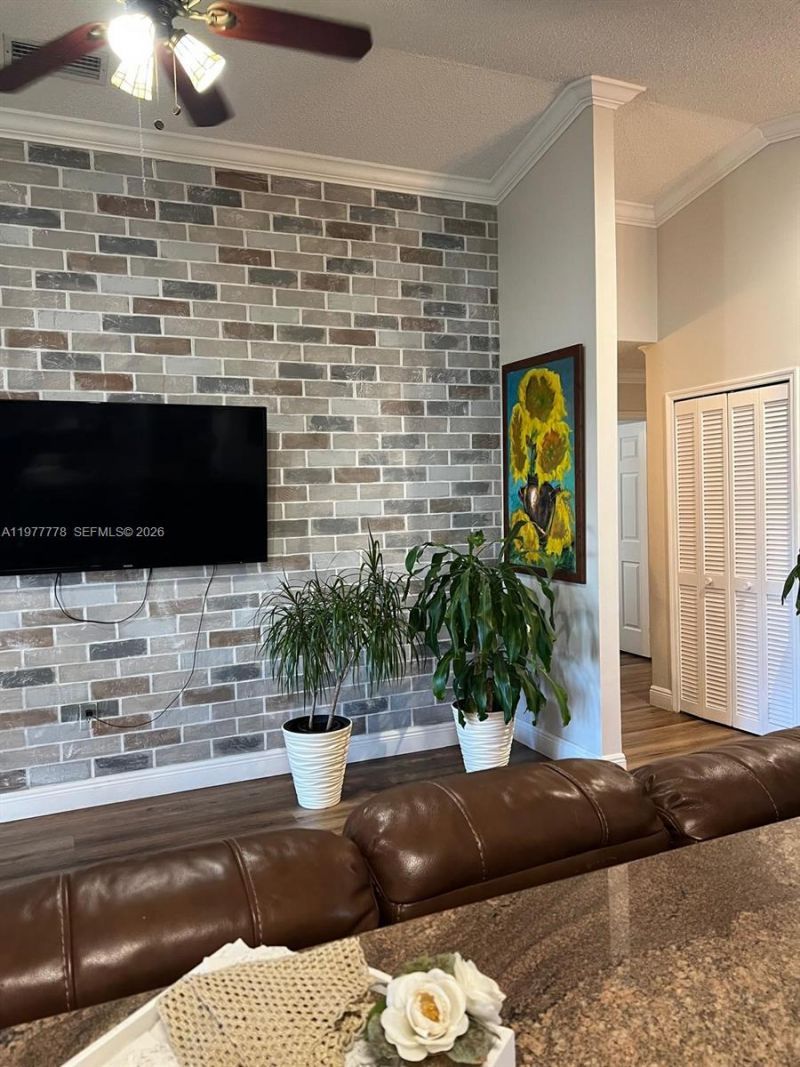 4911 SW 142nd Pl , Miami, FL 33175 Photo