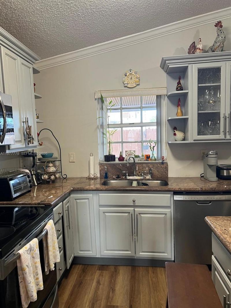 4911 SW 142nd Pl , Miami, FL 33175 Photo