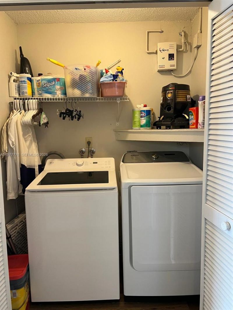 4911 SW 142nd Pl , Miami, FL 33175 Photo