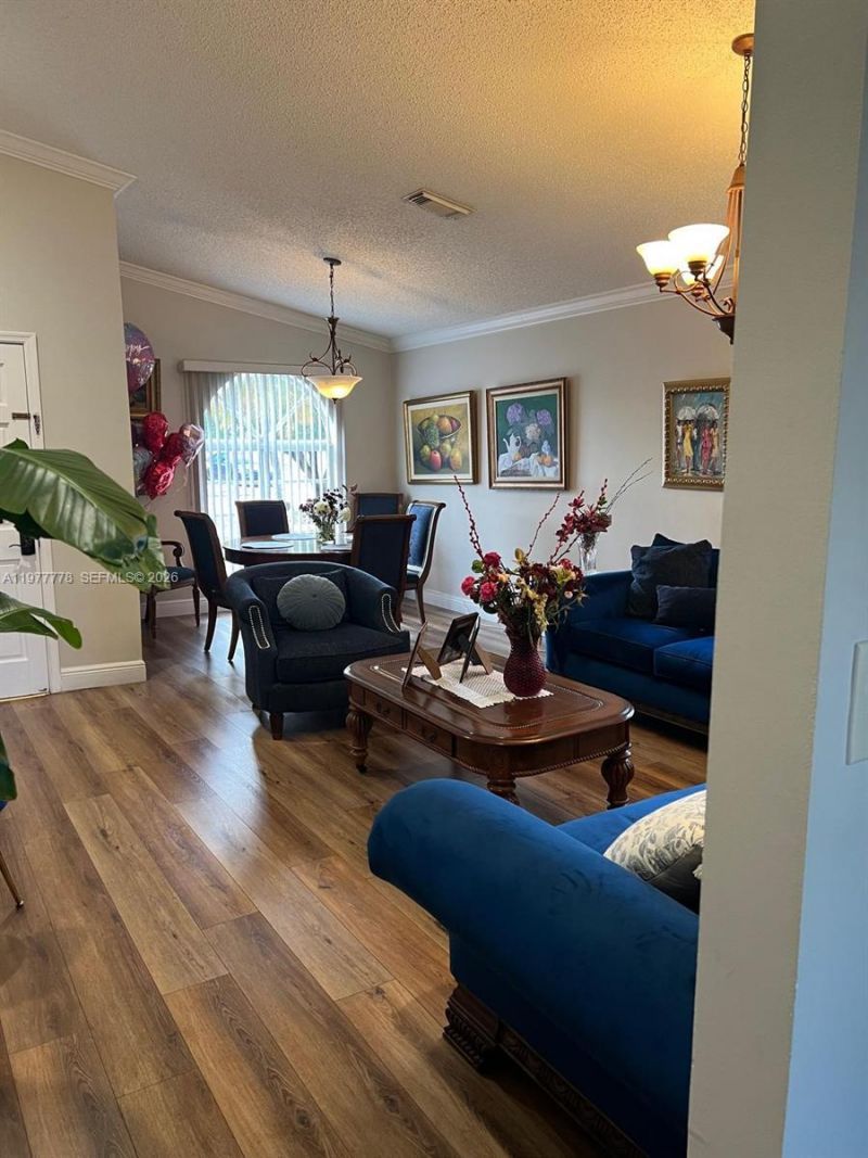 4911 SW 142nd Pl , Miami, FL 33175 Photo