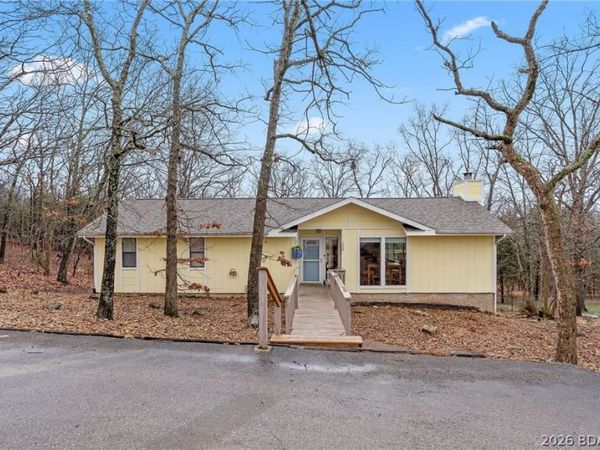 124 Reddington Road , Lake Ozark, MO 65049