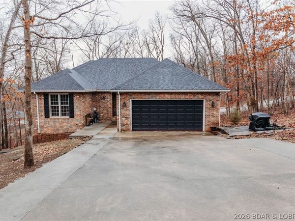 33 Akron Court, Lake Ozark, MO 65049