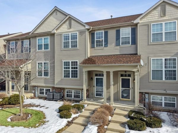 764 Cherry Creek Drive , Grayslake, IL 60030