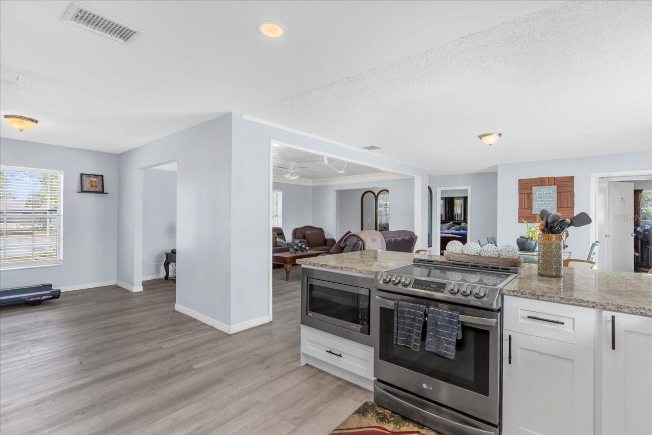 2001 Terhune Avenue , Orlando, FL 32818 Photo