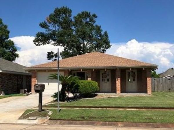 4144 BORDEAUX Drive , Kenner, LA 70065