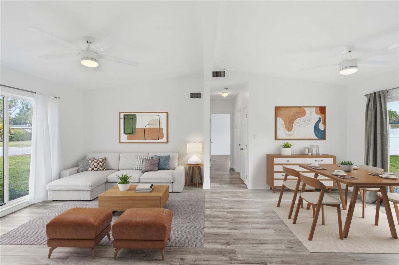 4398 Neptune Drive Se, Saint Petersburg, FL 33705 Photo