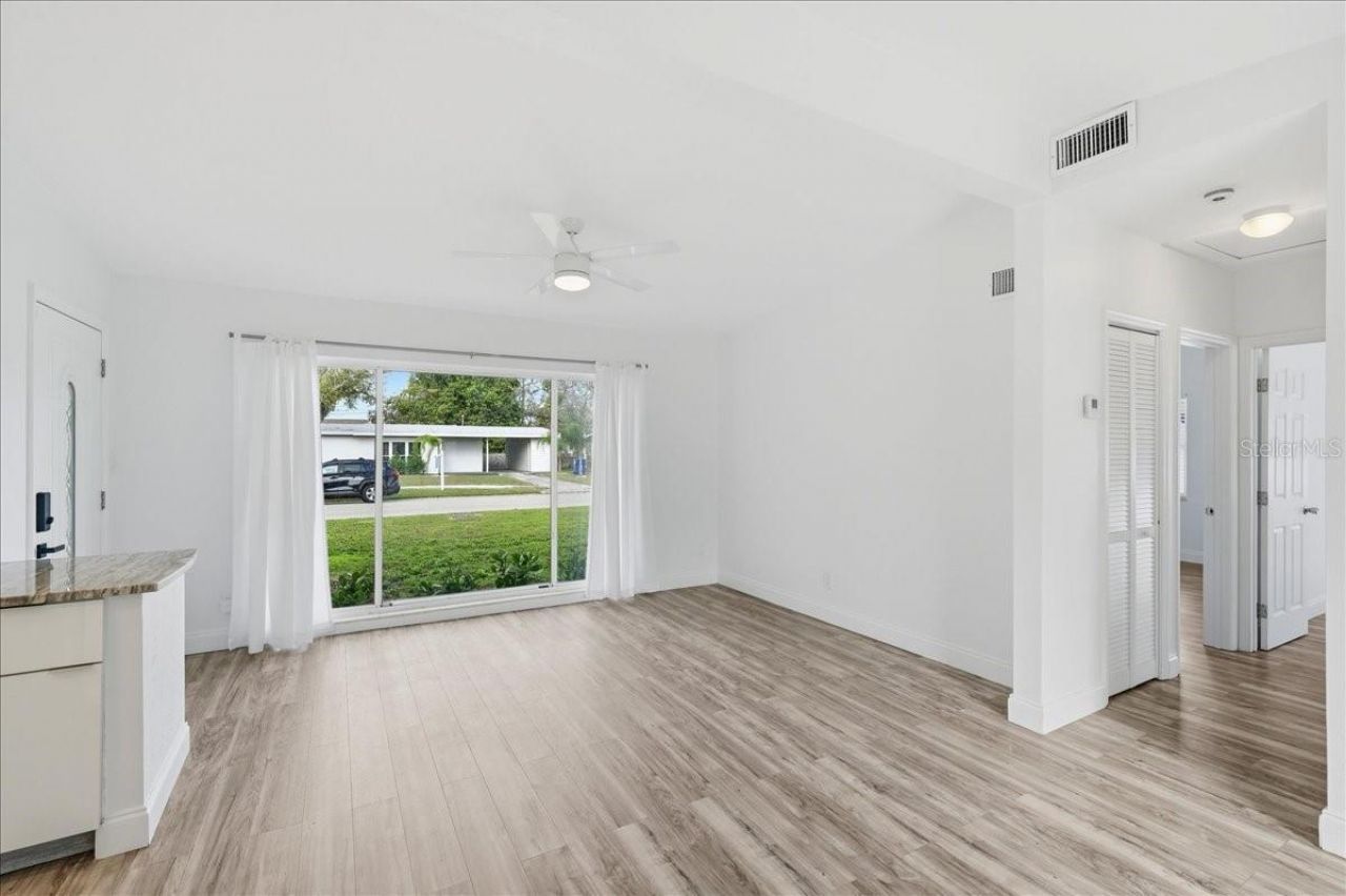 4398 Neptune Drive Se, Saint Petersburg, FL 33705 Photo